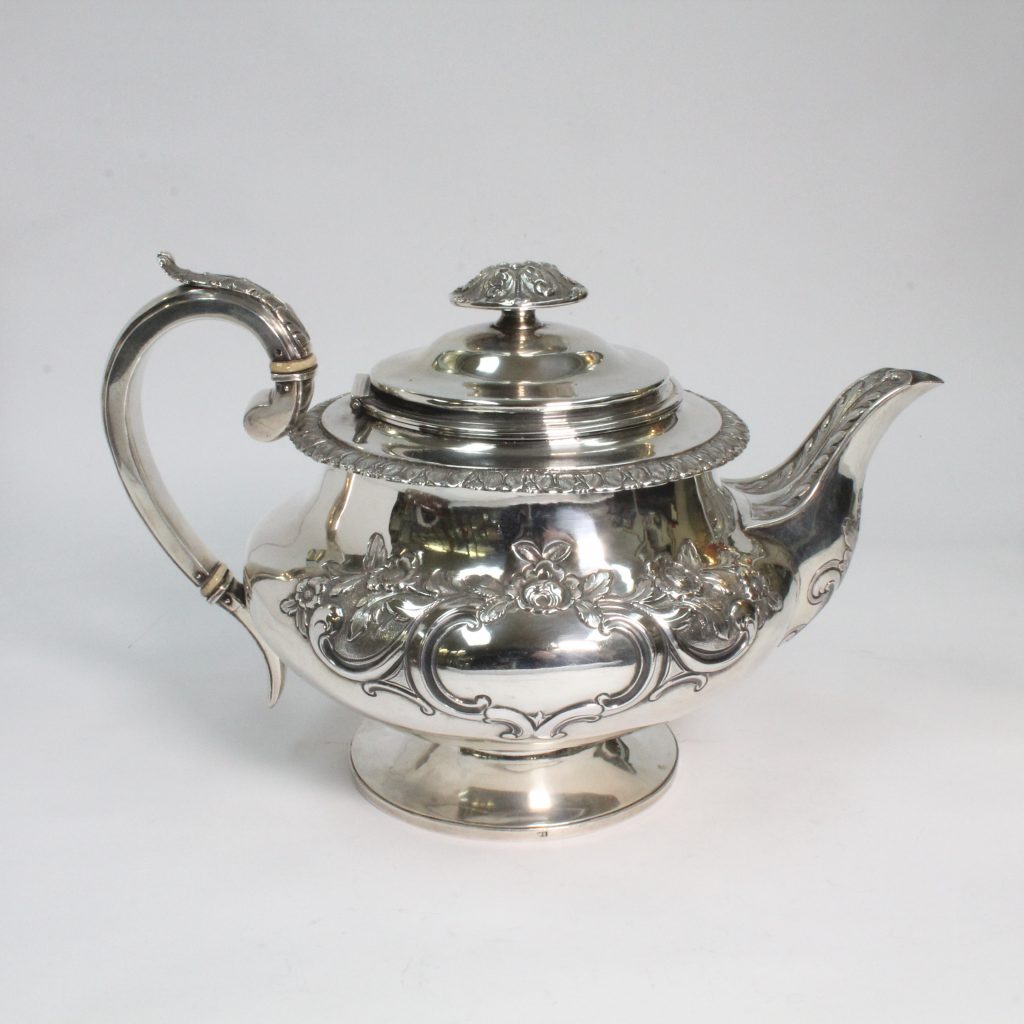 Georgian Sterling Silver Teapot - Camberwell Antique Centre